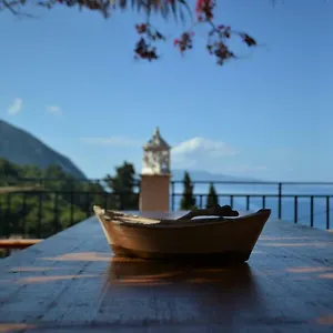 Giannatos Studios- Isabella , Poros (Kefalonia) Griechenland